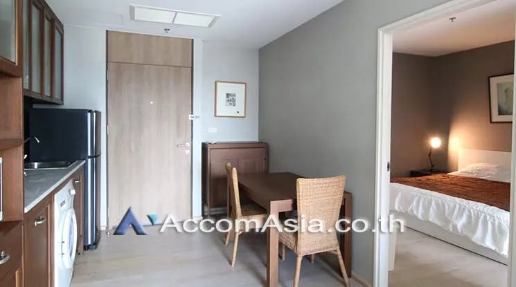  1 Bedroom  Condominium For Rent in Sukhumvit, Bangkok  near BTS Thong Lo (1520022)