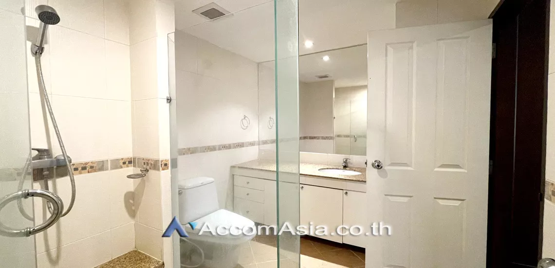 17  3 br Apartment For Rent in Sukhumvit ,Bangkok BTS Asok - MRT Sukhumvit at Easy to access BTS and MRT 1420037