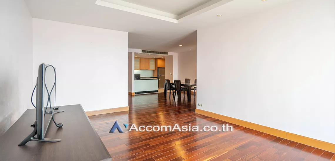  2 Bedrooms  Condominium For Rent in Sathorn, Bangkok  near BTS Chong Nonsi (20777)