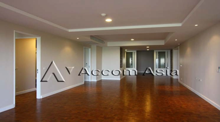 6  3 br Apartment For Rent in Sathorn ,Bangkok BTS Chong Nonsi at Kids Friendly Space 1420171