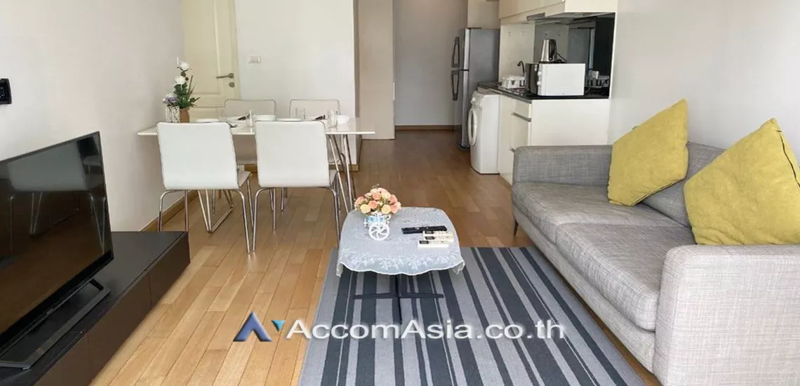 Corner Unit |  2 Bedrooms  Condominium For Rent in Sukhumvit, Bangkok  near BTS Phrom Phong (1520194)