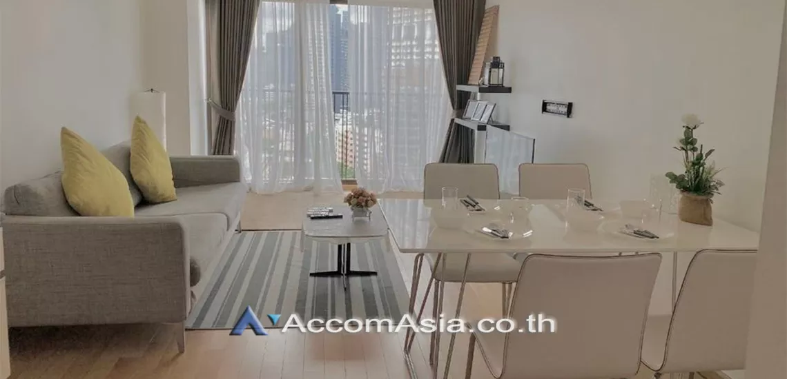 Corner Unit |  2 Bedrooms  Condominium For Rent in Sukhumvit, Bangkok  near BTS Phrom Phong (1520194)