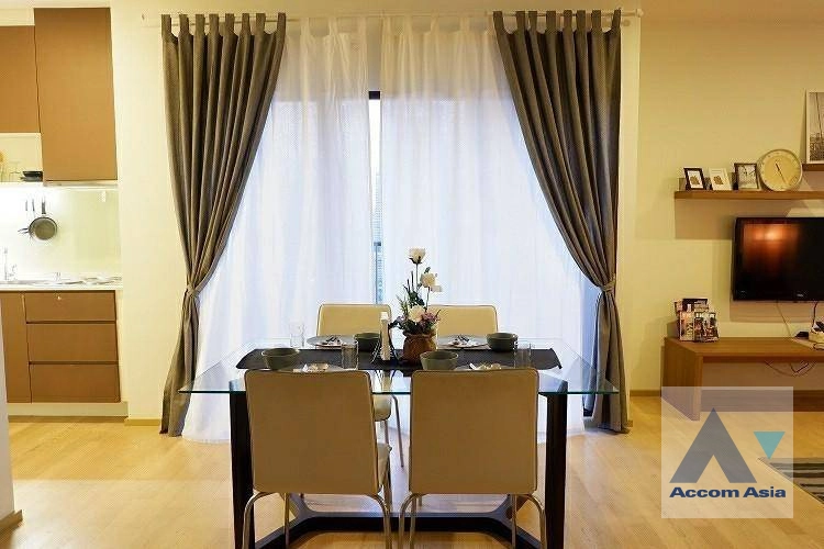 Fully Furnished, Corner Unit |  2 Bedrooms  Condominium For Rent in Sukhumvit, Bangkok  near BTS Phrom Phong (1520195)