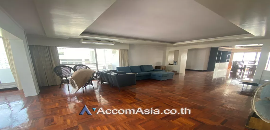 Big Balcony |  3 Bedrooms  Condominium For Rent in Sukhumvit, Bangkok  near BTS Phrom Phong (1520223)