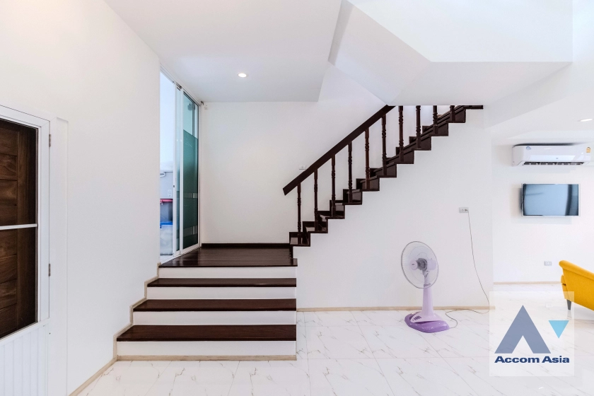 8  3 br Townhouse For Sale in Sukhumvit ,Bangkok BTS Phrom Phong at A Unique Living Place 1720265