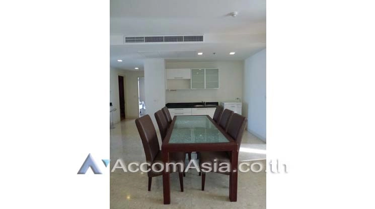  3 Bedrooms  Condominium For Rent in Sukhumvit, Bangkok  near BTS Ekkamai (1520290)