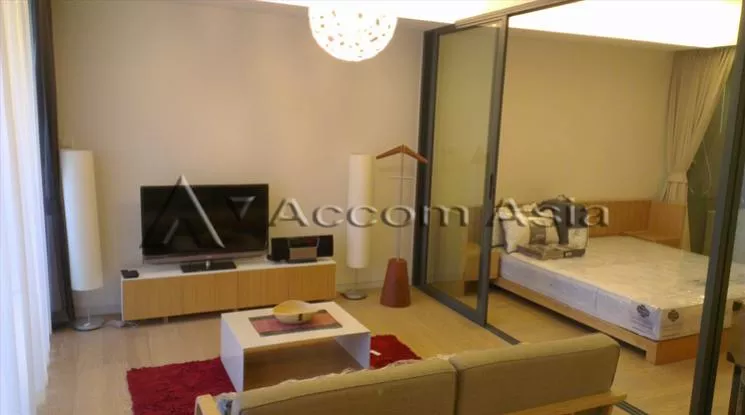  1 Bedroom  Condominium For Rent in Sukhumvit, Bangkok  near BTS Phrom Phong (1520293)