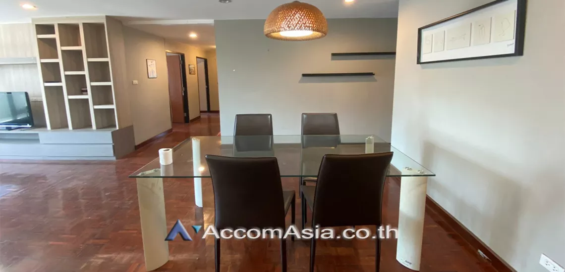  3 Bedrooms  Condominium For Rent & Sale in Sukhumvit, Bangkok  near BTS Phrom Phong (1520373)