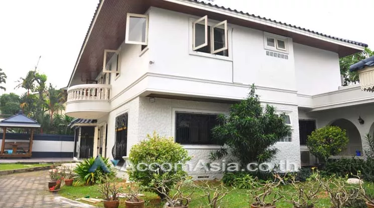  1  4 br House For Rent in sukhumvit ,Bangkok BTS Ekkamai 100069