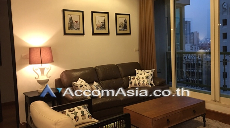  3 Bedrooms  Condominium For Rent in Ploenchit, Bangkok  near BTS Chitlom (1520439)