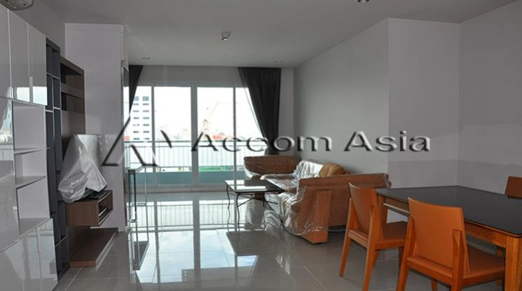  2 Bedrooms  Condominium For Rent & Sale in New Phetchaburi, Bangkok  near MRT Phetchaburi (1520474)