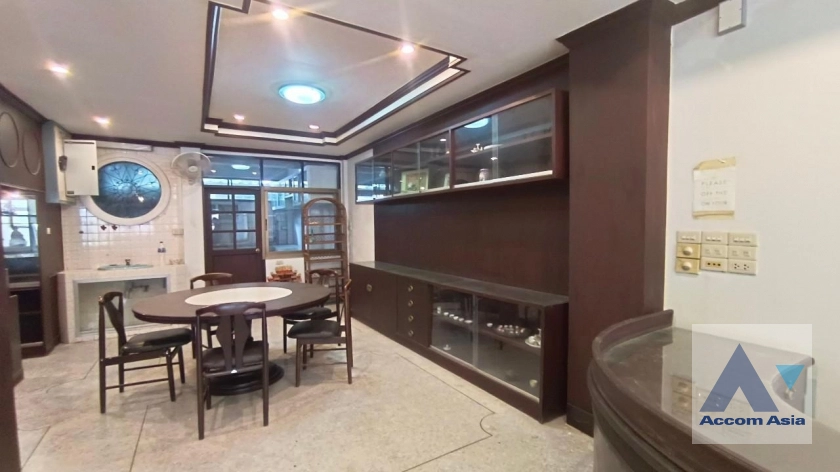 9  7 br Townhouse For Rent in sathorn ,Bangkok BTS Surasak 1520623