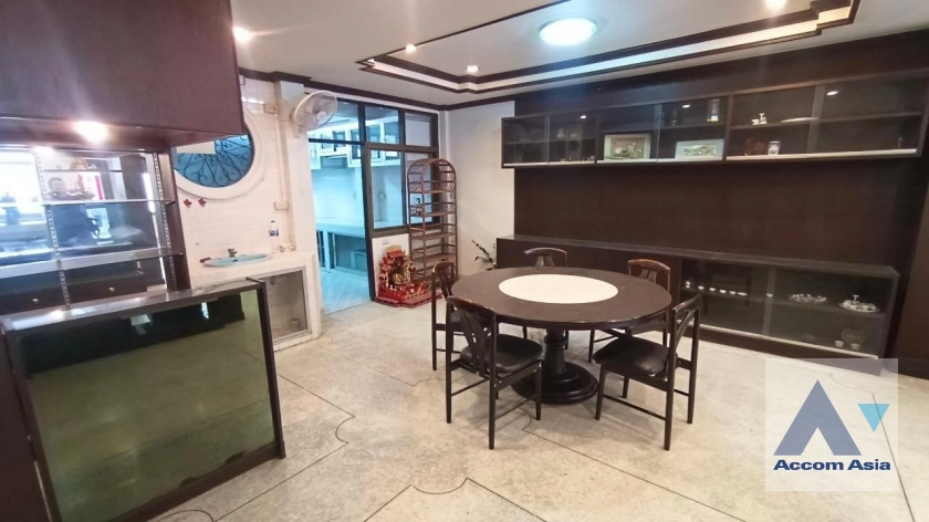 10  7 br Townhouse For Rent in sathorn ,Bangkok BTS Surasak 1520623