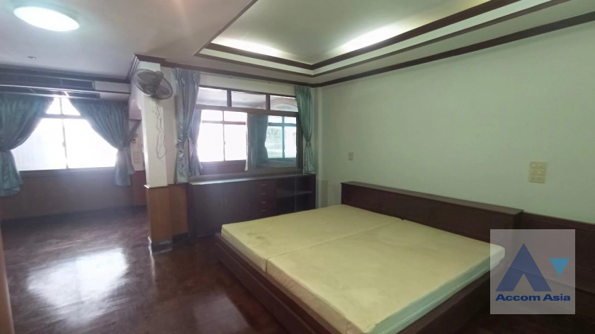 46  7 br Townhouse For Rent in sathorn ,Bangkok BTS Surasak 1520623