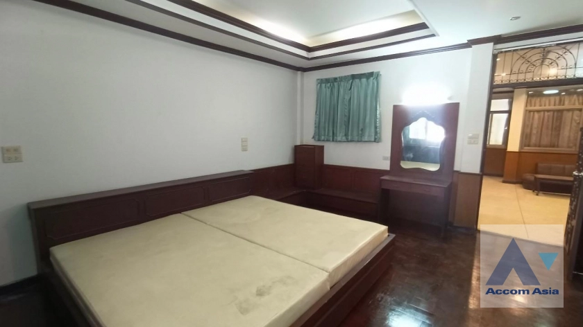 48  7 br Townhouse For Rent in sathorn ,Bangkok BTS Surasak 1520623