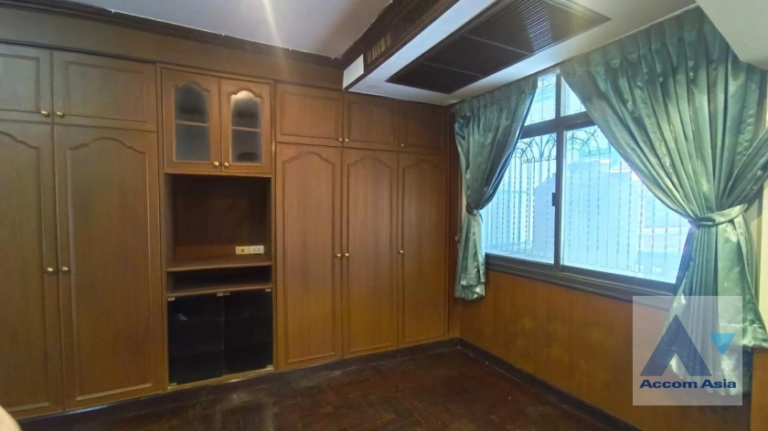 24  7 br Townhouse For Rent in sathorn ,Bangkok BTS Surasak 1520623