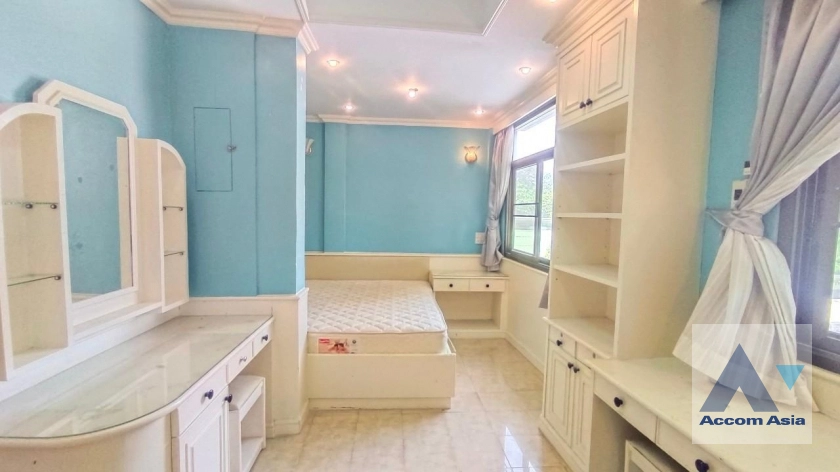 32  7 br Townhouse For Rent in sathorn ,Bangkok BTS Surasak 1520623