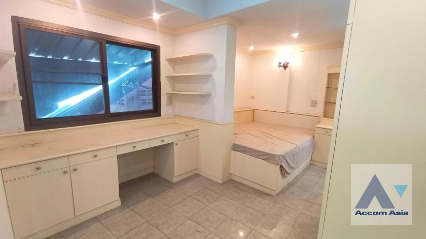 39  7 br Townhouse For Rent in sathorn ,Bangkok BTS Surasak 1520623