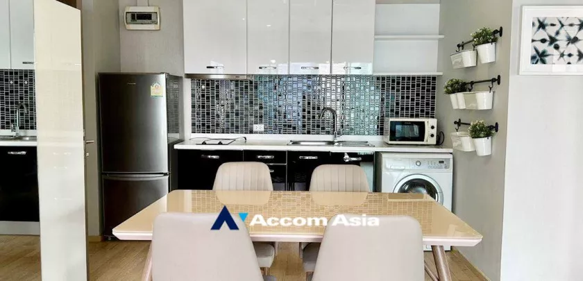 Corner Unit |  1 Bedroom  Condominium For Rent in Sukhumvit, Bangkok  near BTS Phrom Phong (1520636)