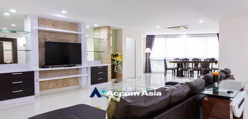 Pet friendly |  3 Bedrooms  Condominium For Rent & Sale in Sukhumvit, Bangkok  near BTS Phrom Phong (1520776)