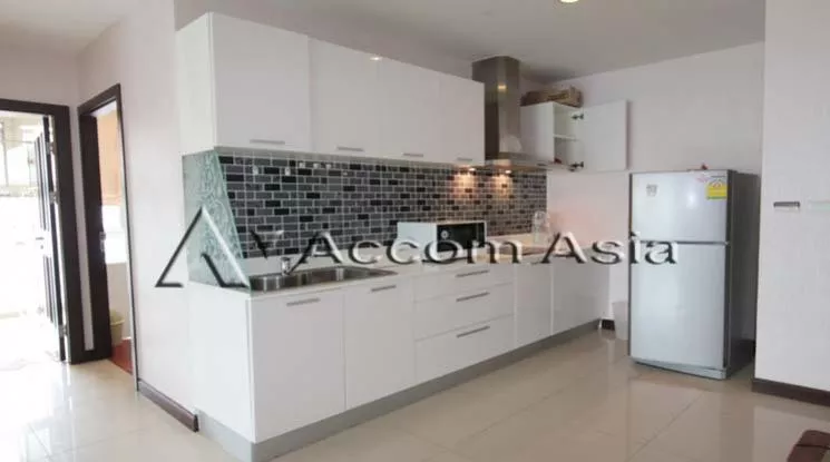  2 Bedrooms  Condominium For Rent in Sukhumvit, Bangkok  near BTS Nana (1520827)