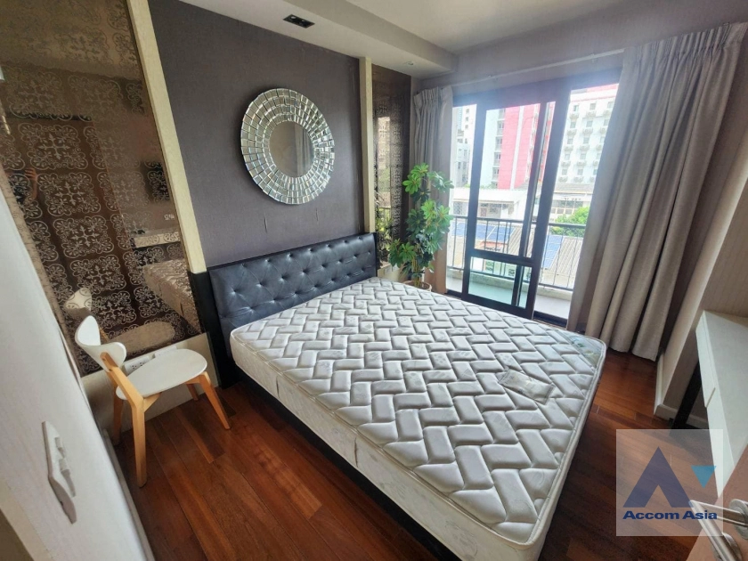  2 Bedrooms  Condominium For Rent in Sukhumvit, Bangkok  near BTS Asok - MRT Sukhumvit (1520864)