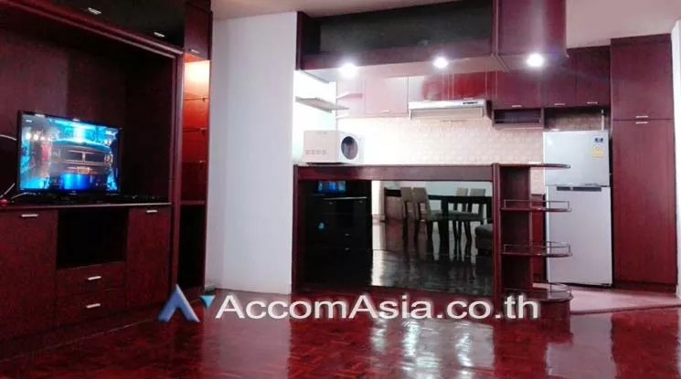  2 Bedrooms  Condominium For Rent in Sukhumvit, Bangkok  near BTS Ekkamai (1520876)