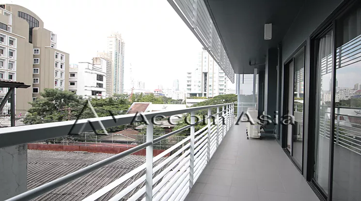  2 Bedrooms  Apartment For Rent in Sukhumvit, Bangkok  near BTS Phrom Phong (1420888)