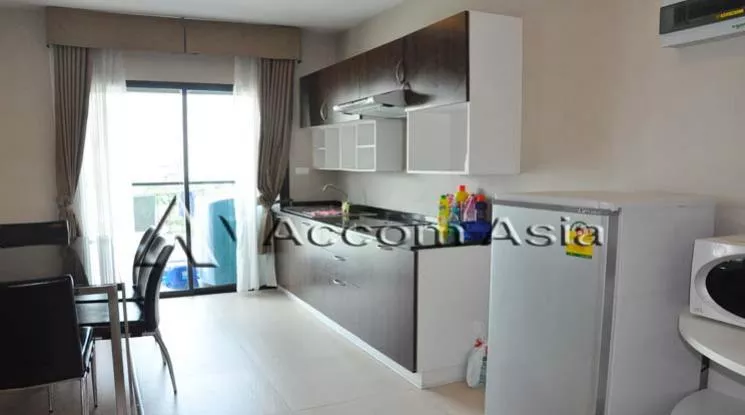 Renova Residence Condominium