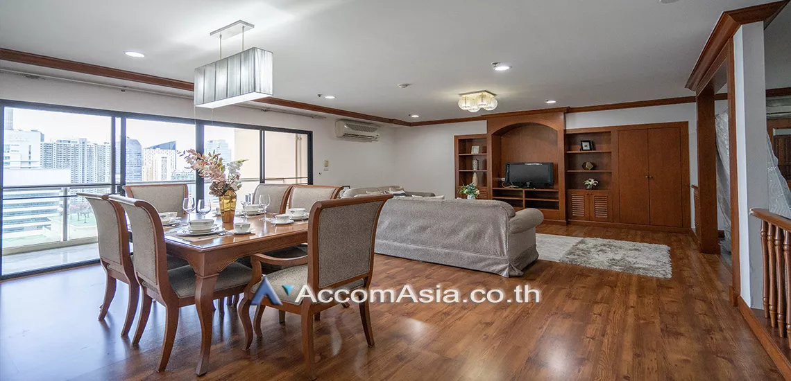 Pet friendly |  3 Bedrooms  Apartment For Rent in Sukhumvit, Bangkok  near BTS Asok - MRT Sukhumvit (10178)