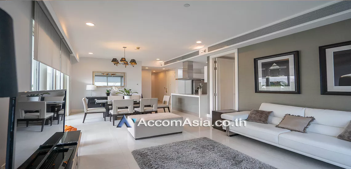  3 Bedrooms  Condominium For Rent in Ploenchit, Bangkok  near BTS Chitlom (1521054)