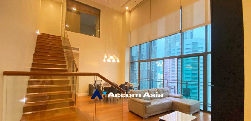 Double High Ceiling, Duplex Condo condominium for rent in Sukhumvit, Bangkok Code 1521057