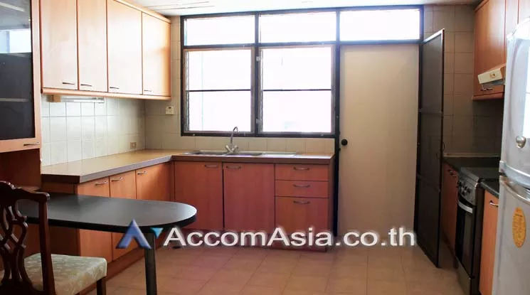  3 Bedrooms  Apartment For Rent in Sukhumvit, Bangkok  near BTS Asok - MRT Sukhumvit (1421074)