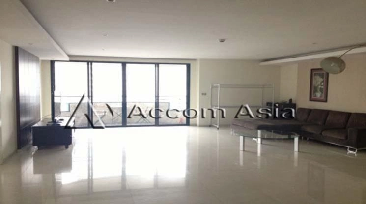 Pet friendly |  2 Bedrooms  Condominium For Rent in Sukhumvit, Bangkok  near BTS Asok - MRT Sukhumvit (1521105)