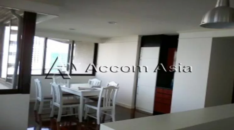  2 Bedrooms  Condominium For Rent in Sukhumvit, Bangkok  near BTS Asok - MRT Sukhumvit (1521202)