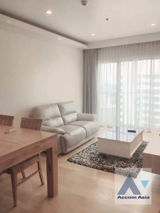  1 Bedroom  Condominium For Rent in Sukhumvit, Bangkok  near BTS Phrom Phong (1521208)