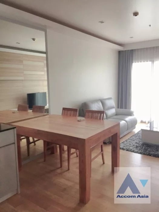  1 Bedroom  Condominium For Rent in Sukhumvit, Bangkok  near BTS Phrom Phong (1521208)