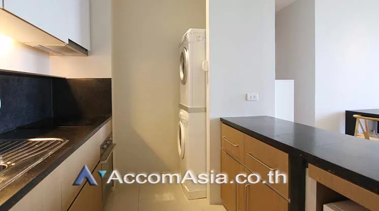  2 Bedrooms  Apartment For Rent in Sukhumvit, Bangkok  near BTS Thong Lo (1521240)