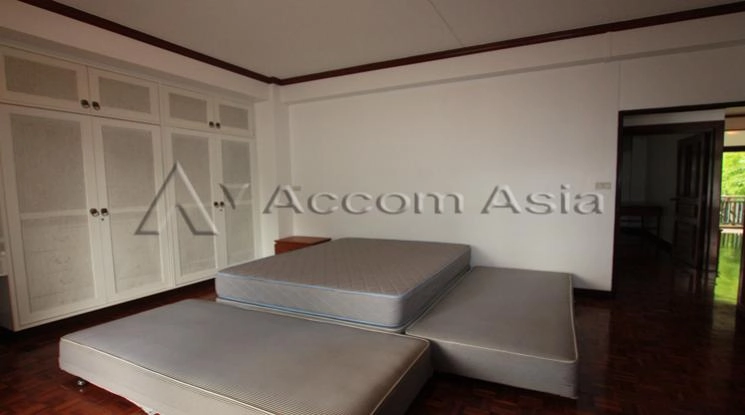 8  3 br Apartment For Rent in Sathorn ,Bangkok BTS Chong Nonsi at The Lush Greenery Residence 10192