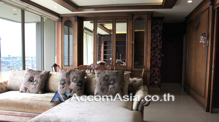  3 Bedrooms  Condominium For Sale in Charoennakorn, Bangkok  near BTS Krung Thon Buri (1521361)