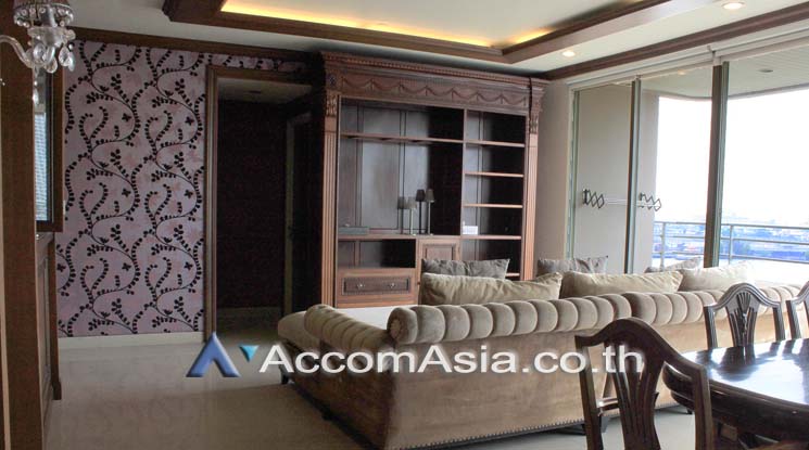  1  3 br Condominium For Sale in Charoen Nakhon ,Bangkok BTS Krung Thon Buri at WaterMark Chaophraya River 1521361