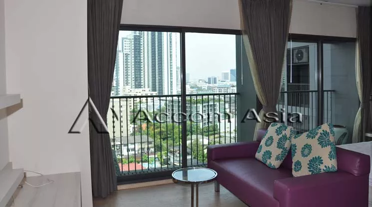  1 Bedroom  Condominium For Rent in Sukhumvit, Bangkok  near BTS Thong Lo (1521400)