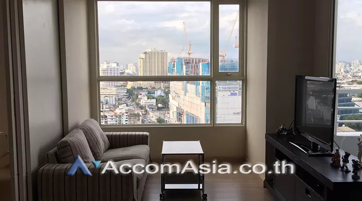  1 Bedroom  Condominium For Rent in Charoennakorn, Bangkok  near BTS Krung Thon Buri (1521445)