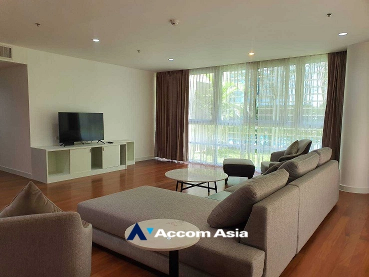 Garden View, Ground Floor, Pet friendly |  3 Bedrooms  Apartment For Rent in Sukhumvit, Bangkok  near BTS Ekkamai (1521472)