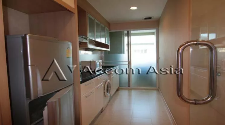  2 Bedrooms  Condominium For Rent in Sukhumvit, Bangkok  near BTS Phrom Phong (1521528)