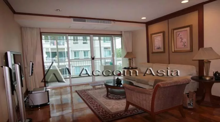  2 Bedrooms  Condominium For Rent in Sukhumvit, Bangkok  near BTS Phrom Phong (1521529)