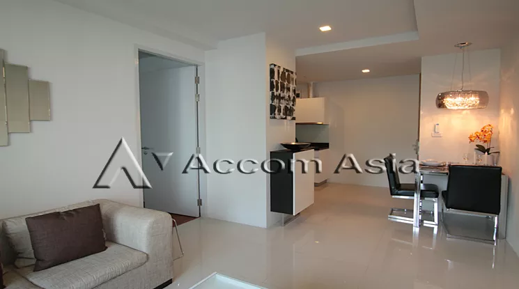  1 Bedroom  Apartment For Rent in Sukhumvit, Bangkok  near BTS Phrom Phong (1421587)