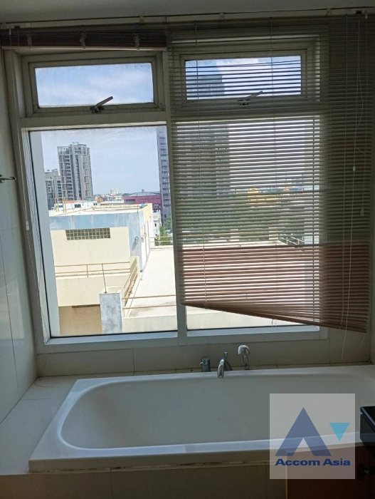 15  2 br Condominium for rent and sale in Sukhumvit ,Bangkok BTS Ekkamai at Fullerton Sukhumvit 13000156