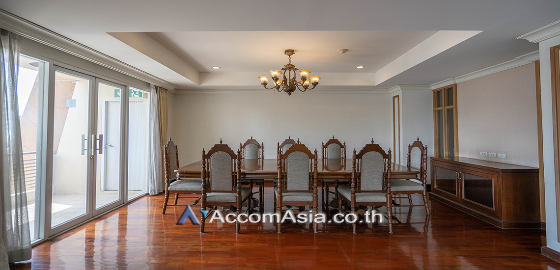 Double High Ceiling, Duplex Condo, Penthouse, Pet friendly |  4 Bedrooms  Apartment For Rent in Ploenchit, Bangkok  near BTS Ploenchit (13000191)