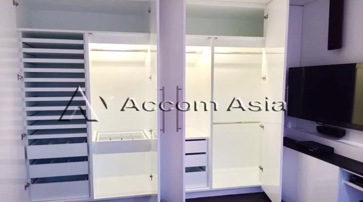  2 Bedrooms  Condominium For Rent in Sukhumvit, Bangkok  near BTS Asok - MRT Sukhumvit (13000203)